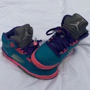 AIR JORDAN RETRO 5 GIRLS